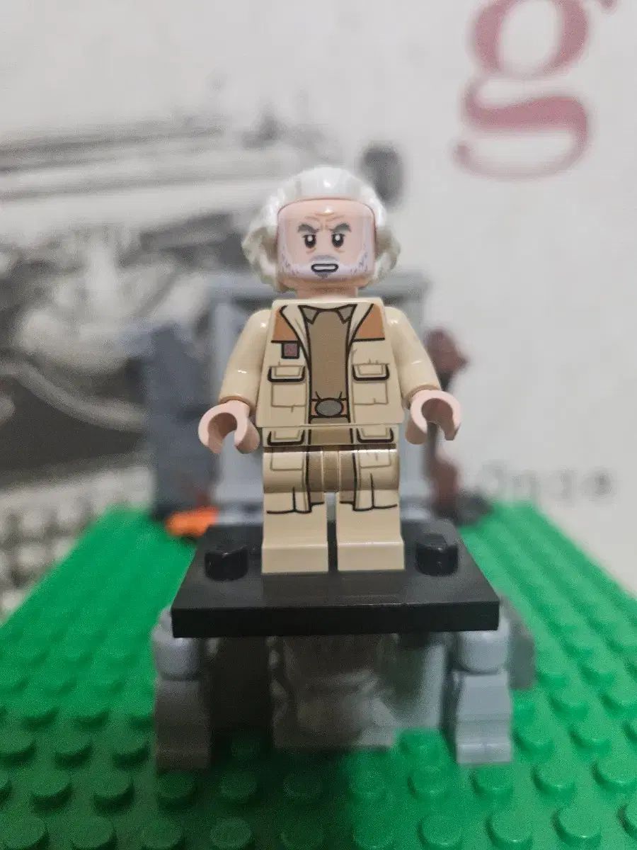 大人気，限定SALE LEGO スター・ウォーズ ドドンナ将軍 (ヤヴィン基地) その他