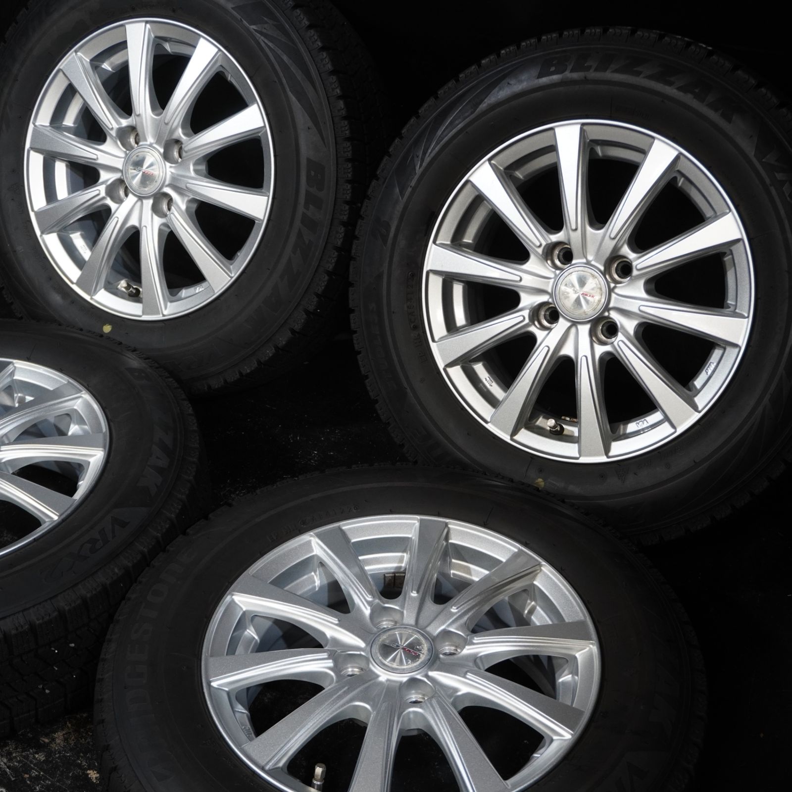 22年製 ブリヂストン BLIZZAK VRX 2 JOKER 175 70 R 14 5 J 38 100 4 H 4本 スタッドレス アクア ヤリス ヴィッツ フィット等