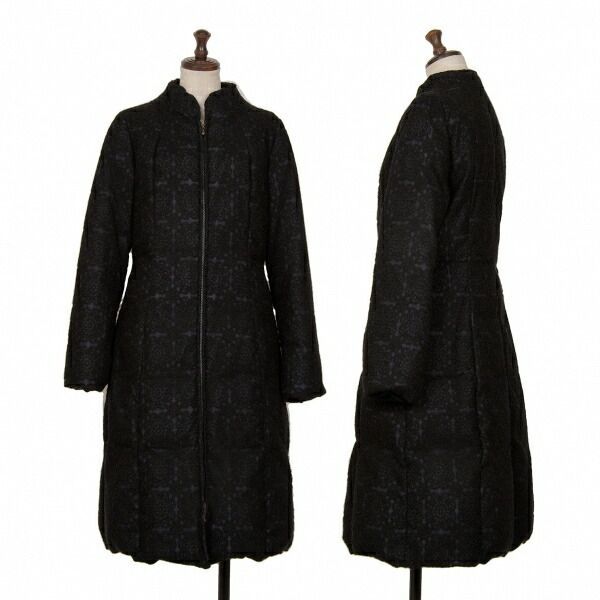 シビラ　刺繍柄付きダウンコート　美品 シビラSybilla 柄刺繍ダウンコート 紺黒M 節約