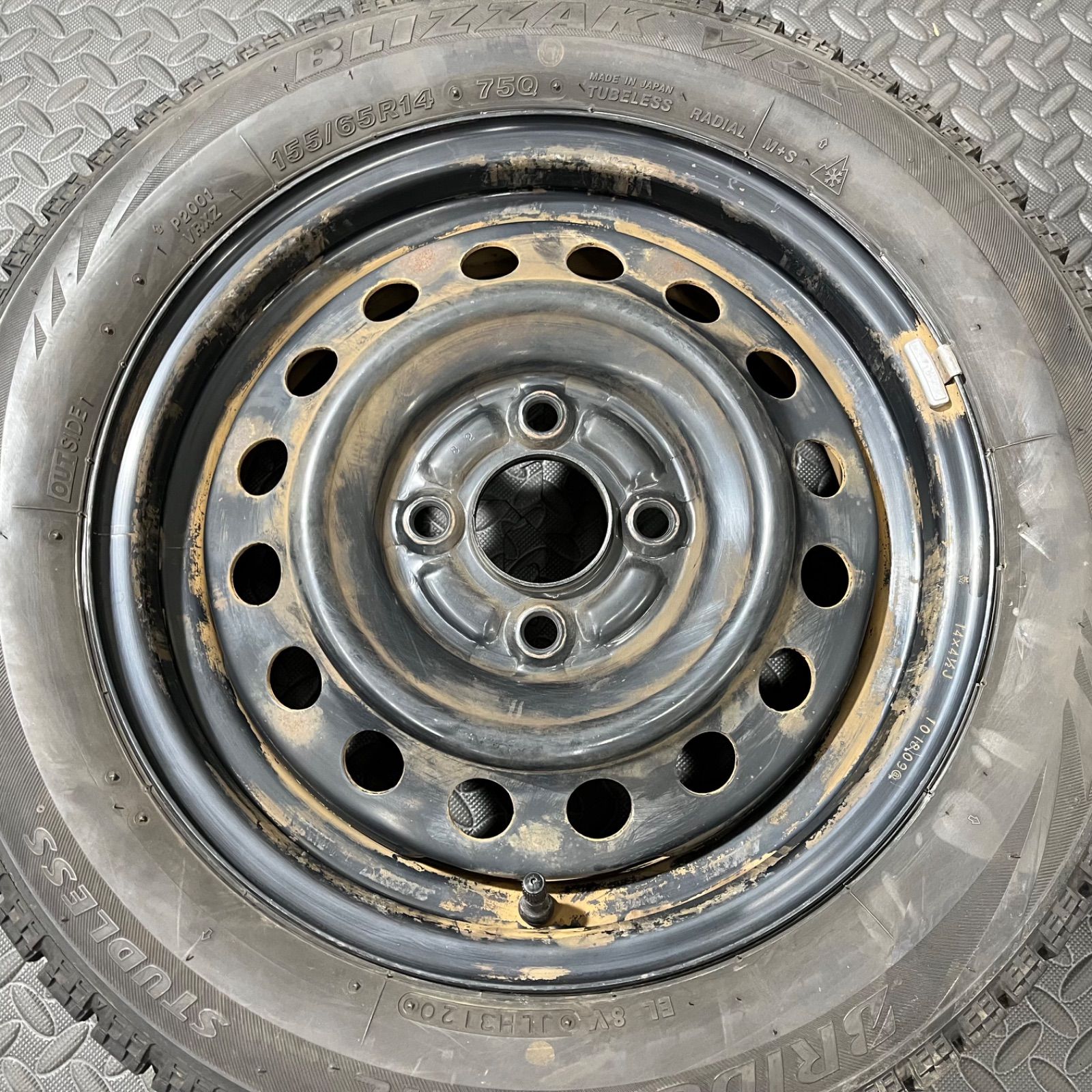 20年製 155 65 R 14 ブリヂストン ブリザックVRX スバル ステラ 2 スタッドレスタイヤ 冬タイヤ 1299 E