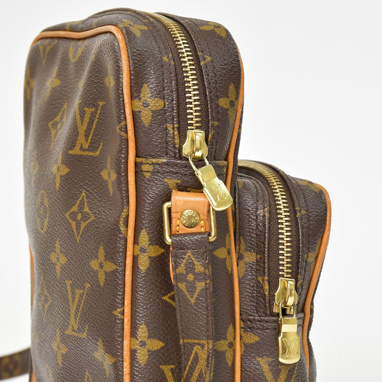LOUIS VUITTON ルイヴィトン アマゾン ショルダーバッグ M45236