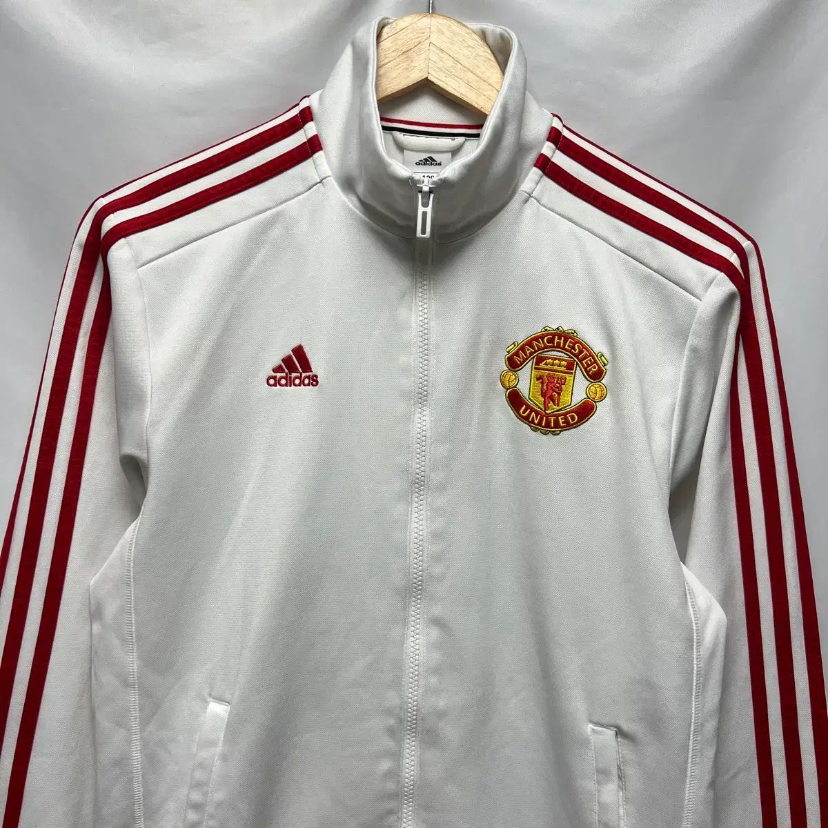 100 adidas UNITED FC マンチェスター ユナイテッドFC 3本線 白 赤 トラックジャージ ジャージ