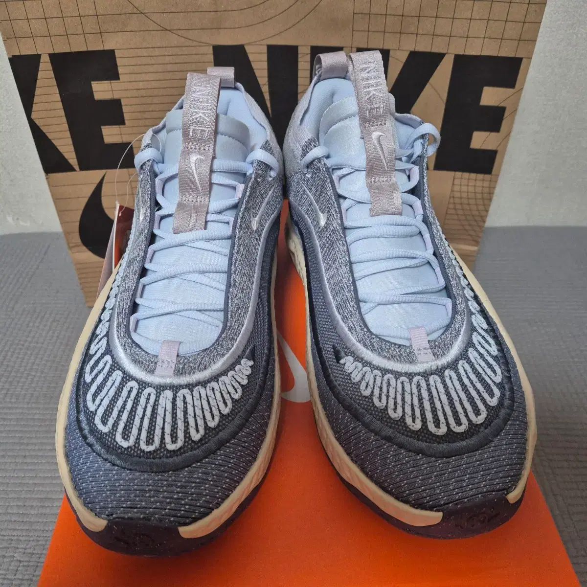 NIKE コスミック ユニティ 3 バスケシューズ DV2757601 - メルカリ