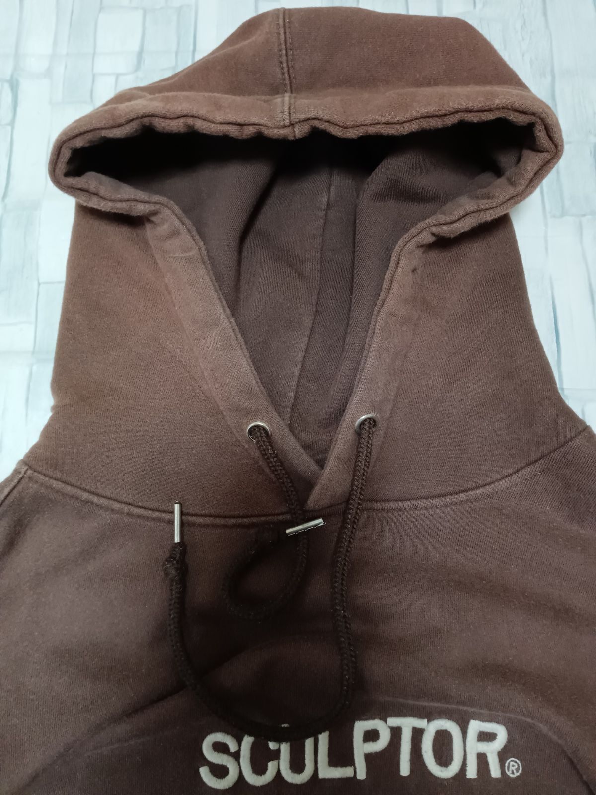 SCULPTORスカルプタープルオーバーパーカー刺繍プリントブラウンサイズ