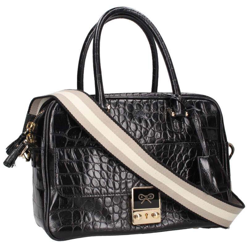 【美品】アニヤハインドマーチ　カーカー　2wayハンドバッグ アニヤハインドマーチ カーカー 最新 クロコ型押し2WAYハンドバッグ