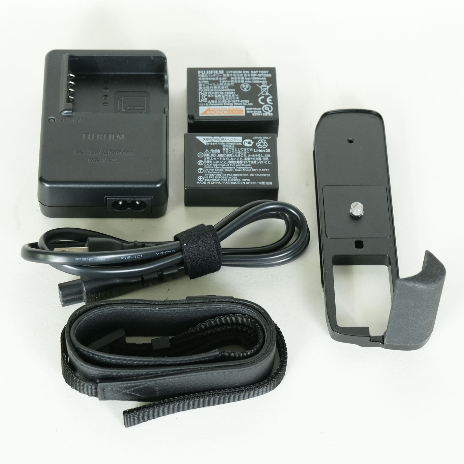 美品 | シャッター数1,800回｜ハンドグリップ・バッテリー2個付