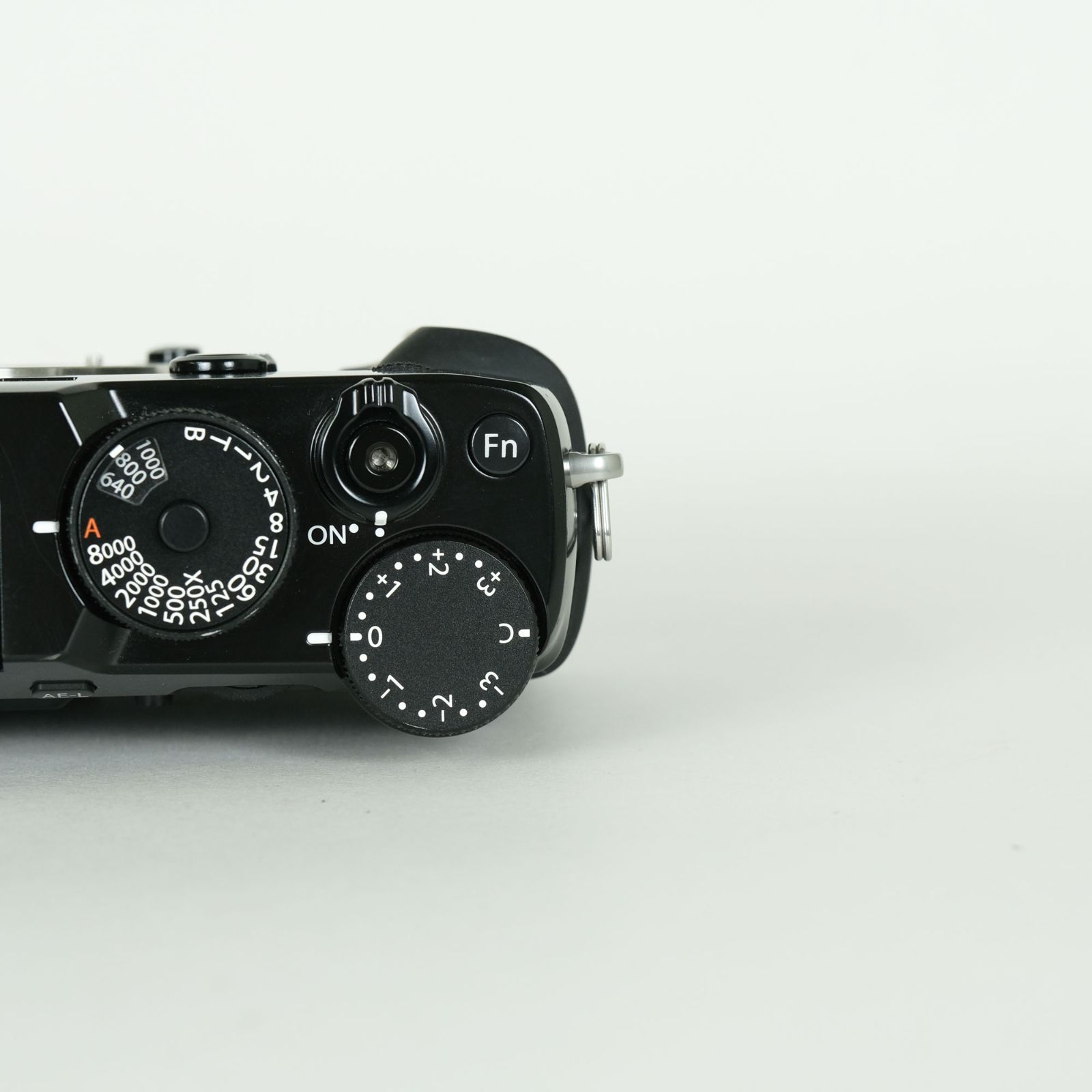 美品 | シャッター数1,800回｜ハンドグリップ・バッテリー2個付