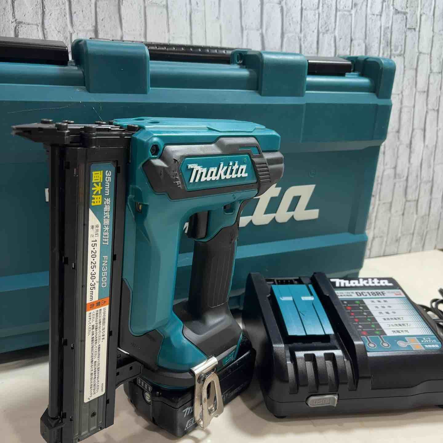 マキタ makita コードレスフィニッシュネイラ バッテリー 充電器 保護メガネ ケース付き