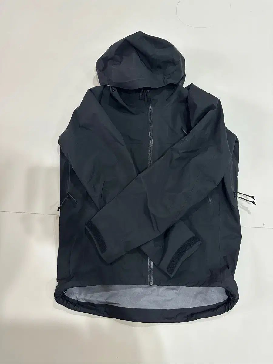 Mサイズ ARC TERYX アークテリクス アルファ LT Gen 2 ブラック