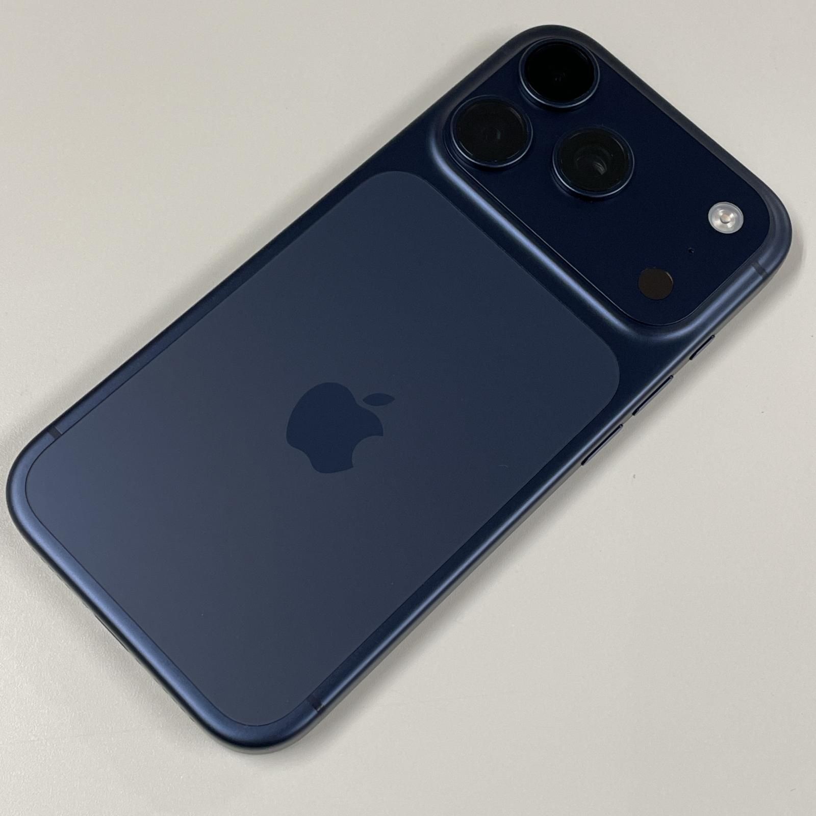 SIMフリー iPhone 17 Pro 256GB ディープブルー