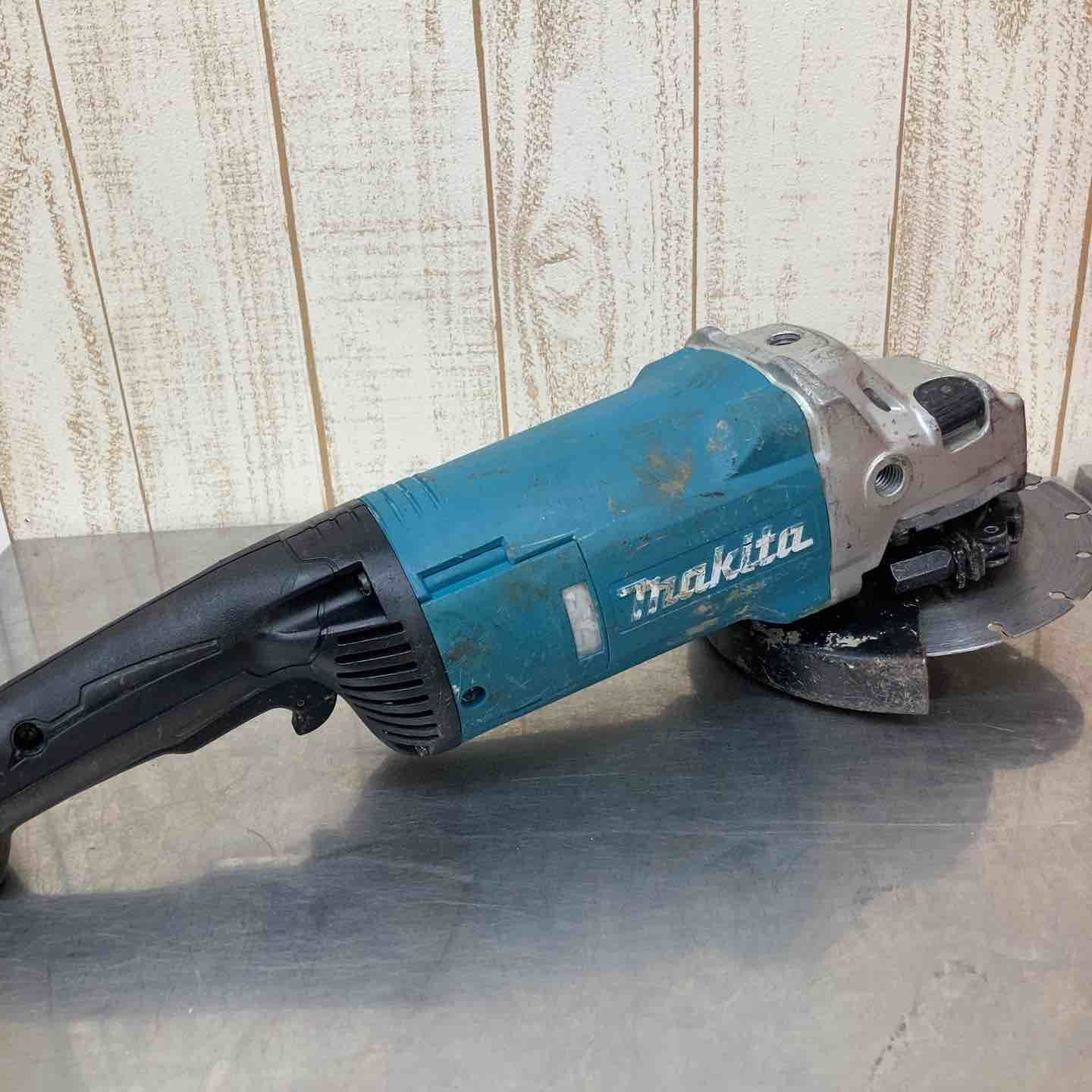 品 マキタ makita 180 mmディスクグラインダー GA 7061 柏店