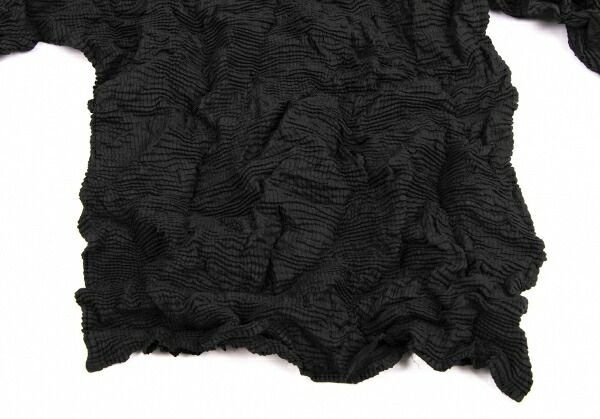 レディース イッセイミヤケISSEY MIYAKEシワプリーツカットソー 黒M