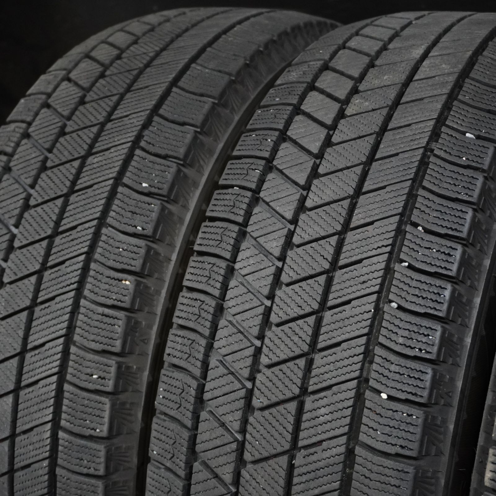 22年製 バリ山 ブリヂストン BLIZZAK VRX 3 195 65 R 15 4本 スタッドレス プリウス ノア ヴォクシー セレナ ステップワゴン等等