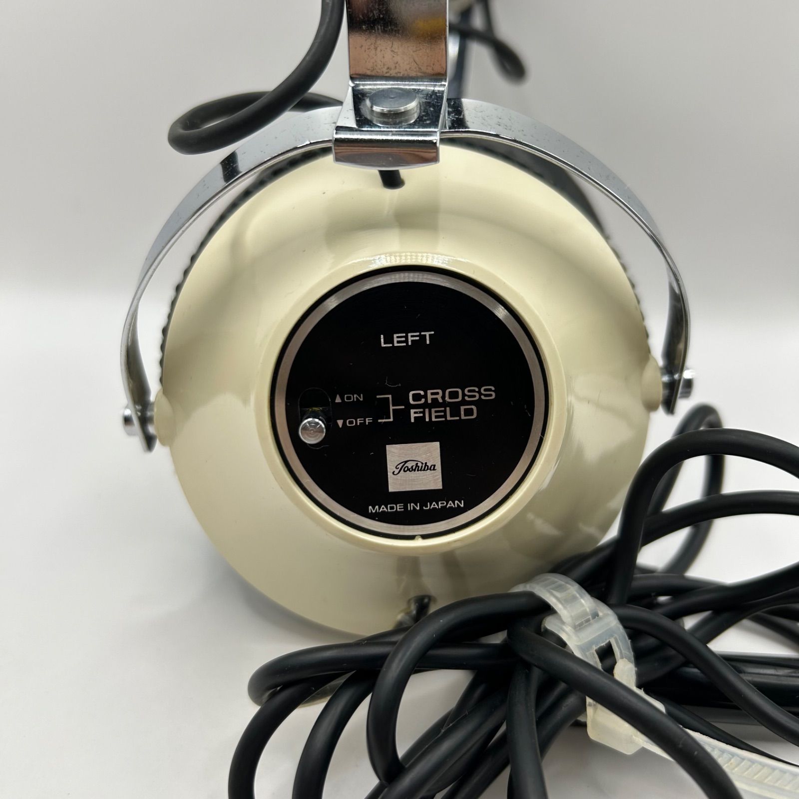 アンティーク 有線ヘッドホン東芝HR-50、2ウェイ、重さ575g アンティーク 有線ヘッドホン東芝HR-50、2ウェイ、重さ575g