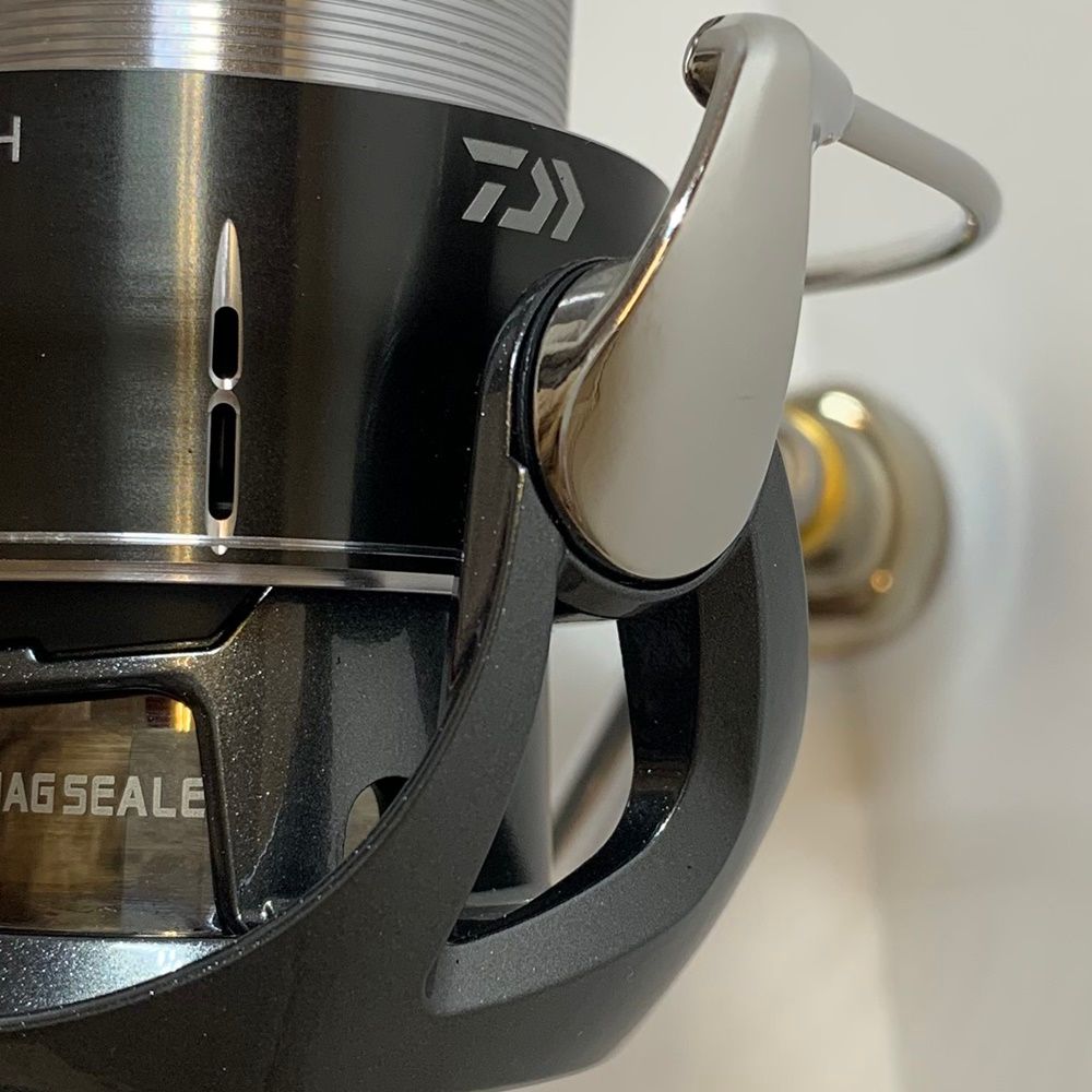  Daiwa | ダイワ リール 24ルビアスPCLT 3000-XH カスタムノブ なし スピニングリール 86 スピニングリール リール