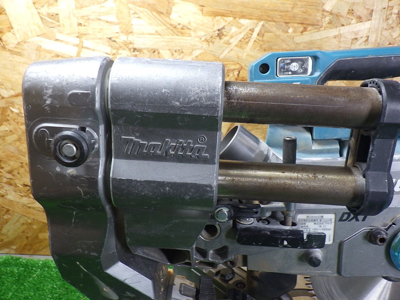 マキタ 40Ｖ 充電スライドマルノコ LS 001 G 回転します ライトＯＫ 可動部バネ＆レーザー機能× 全体的な痛み 品