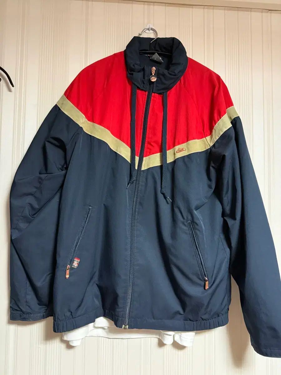 こ*ん様 配送 AIM限定デザインTシャツ 直筆サイン入りミニ色紙 靴下 3