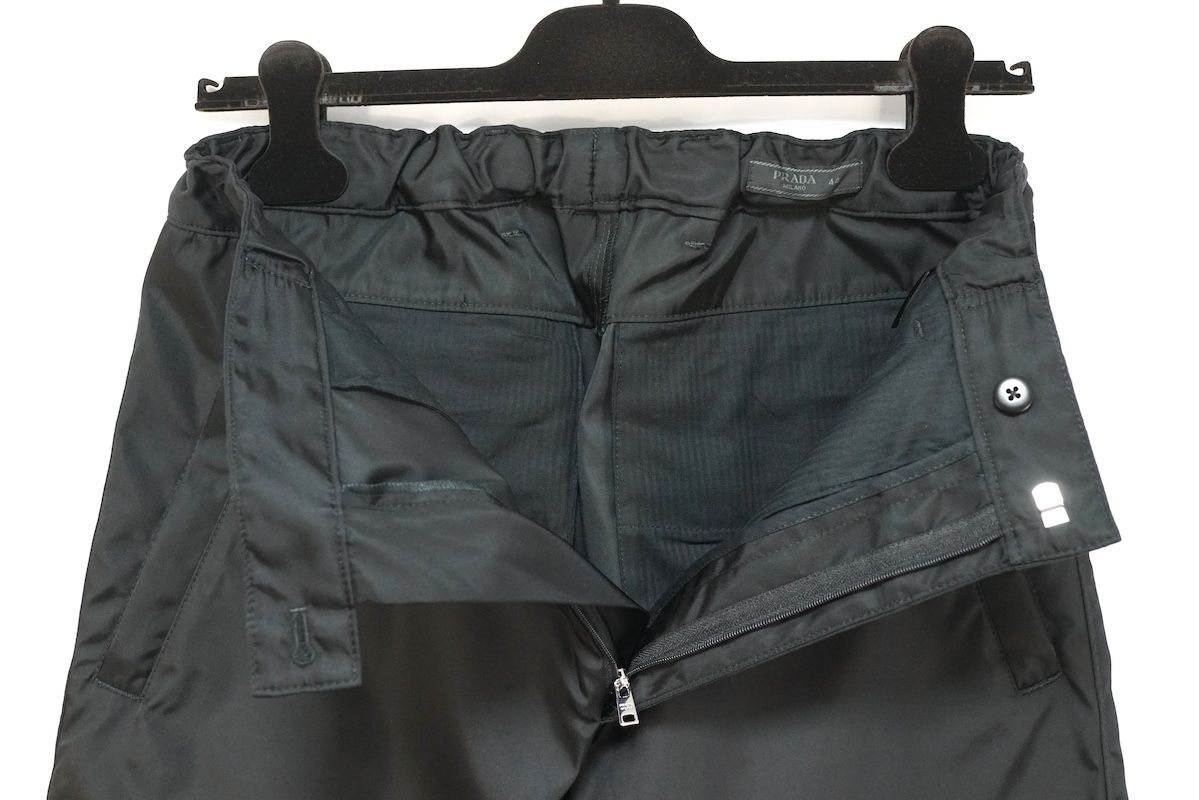 PRADA リナイロン　パンツ　Re-nylon サイズ46 現行タイプ　美品 PRADA リナイロン パンツ Re-nylon サイズ46 現行タイプ 美品 中古