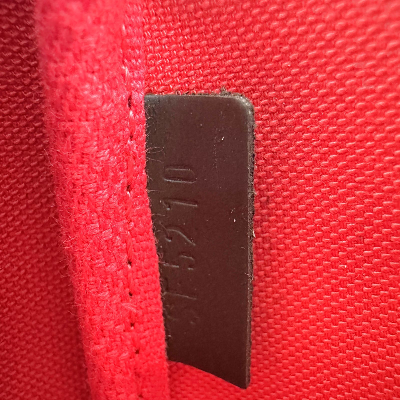 エベヌ ショルダーバッグ