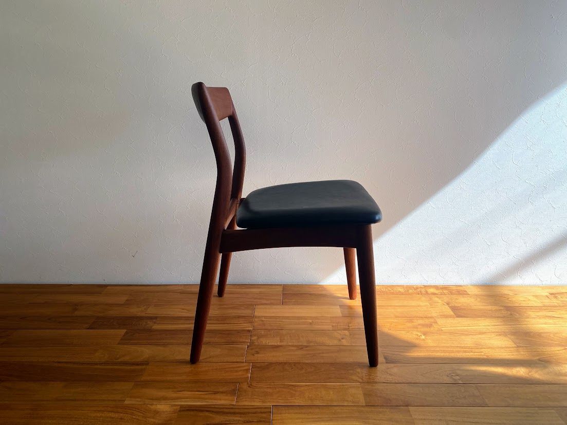 1960s デンマーク製 チーク材 ダイニングチェア本革 仕上済 1960s デンマーク チーク材 R. Borregaard(ボーレガード) Viborg