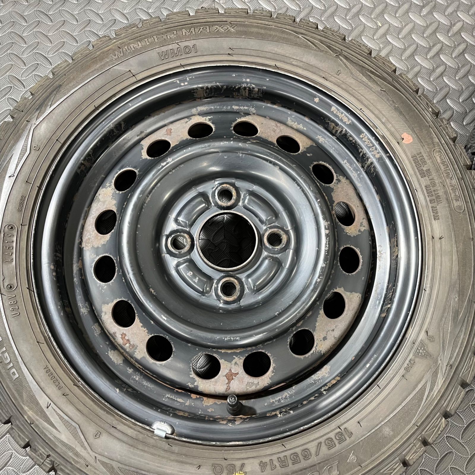 19年製 155 65 R 14 ダンロップ ウインターマックスWM 01 スバル ステラ 2 スタッドレスタイヤ 冬タイヤ 1301 E
