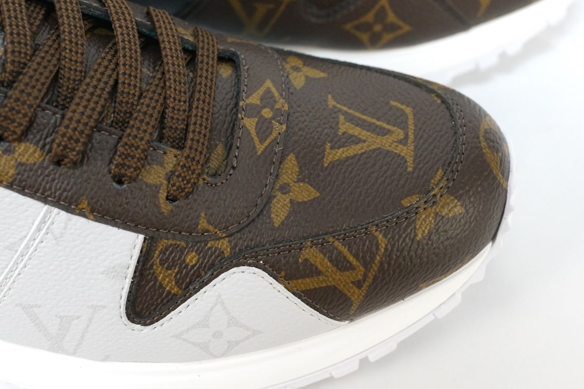 LOUIS VUITTON ルイヴィトン LV ランアウェイ モノグラム ライン