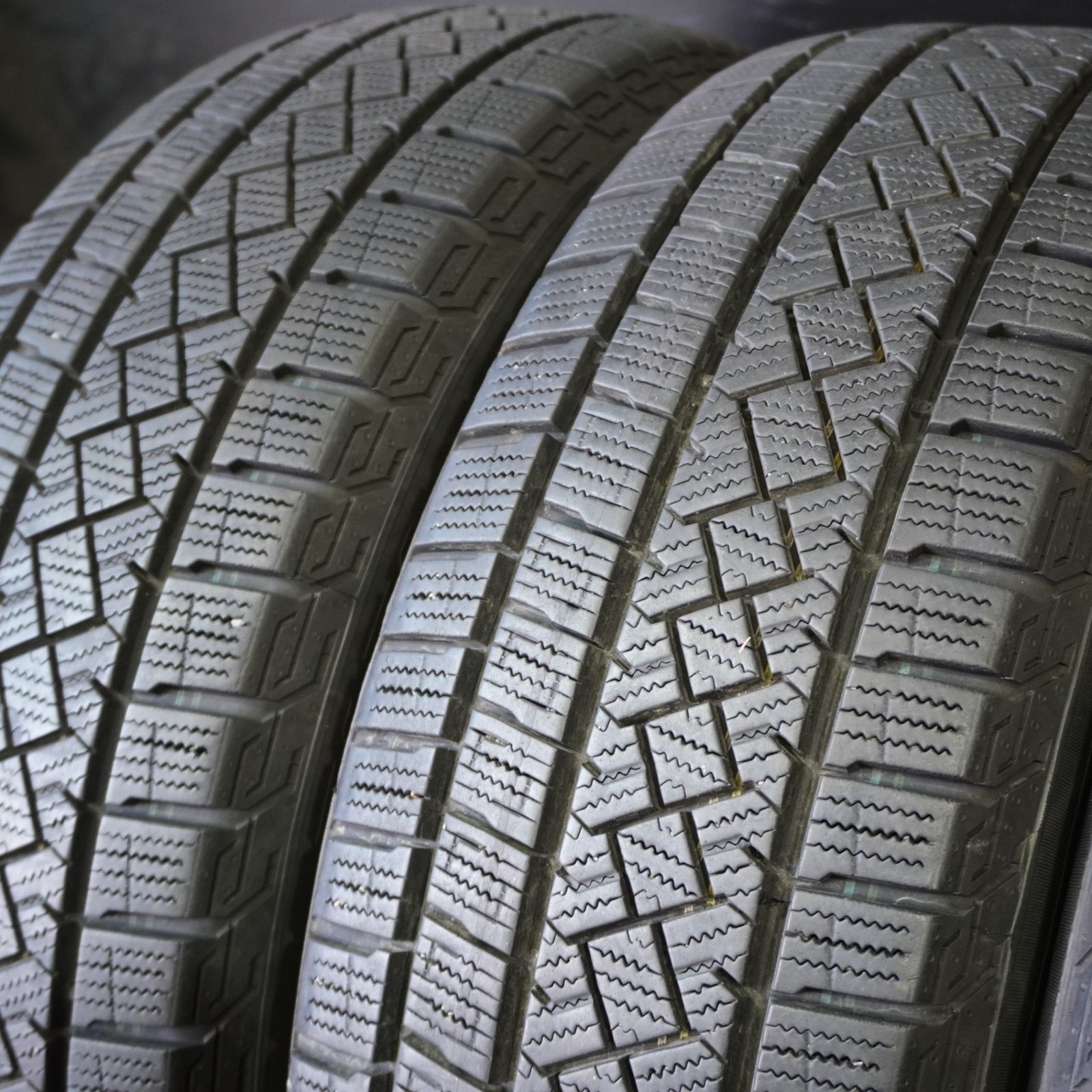 22年製 溝あり ピレリ アイスゼロアシンメトリコ 185 65 R 15 4本 スタッドレス フリード シエンタ