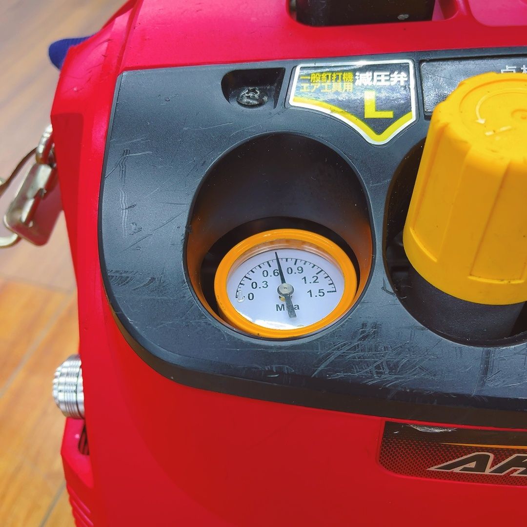 ◆常圧 マックス MAX エアコンプレッサー AK-HL 7900 E 動作良好です