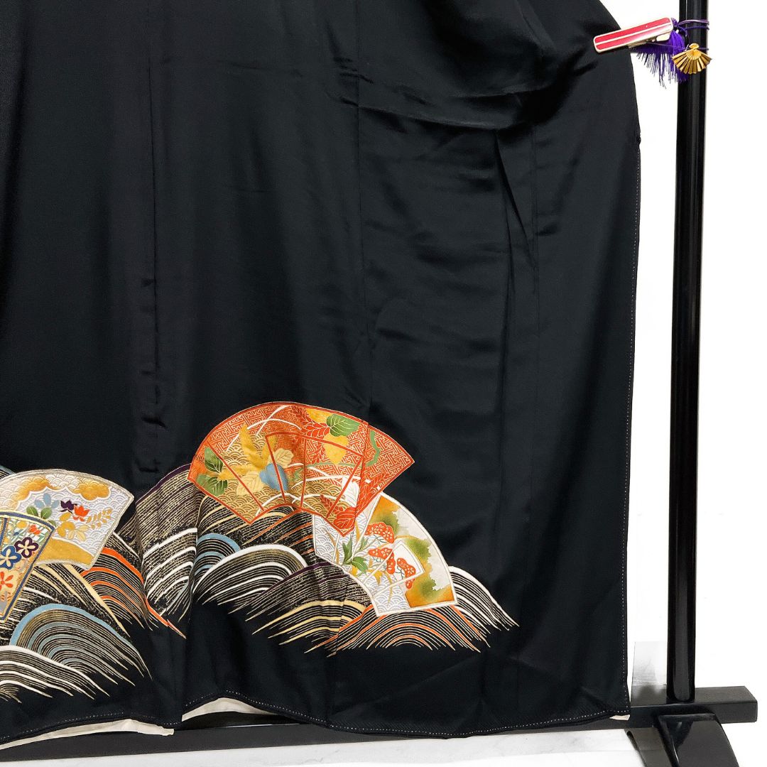 黒留袖 金駒刺繍 銀駒刺繍 金彩 扇 波 花 着物 122b d ms - メルカリ