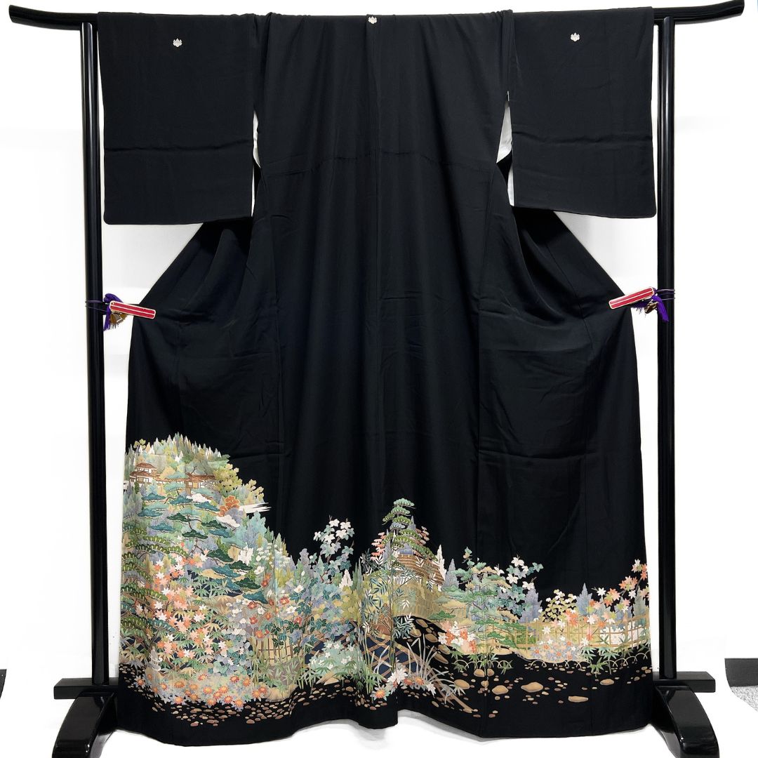 黒留袖 松竹 椿 楓 菊 お屋敷 五つ紋 比翼付き 着物 122 b d ms
