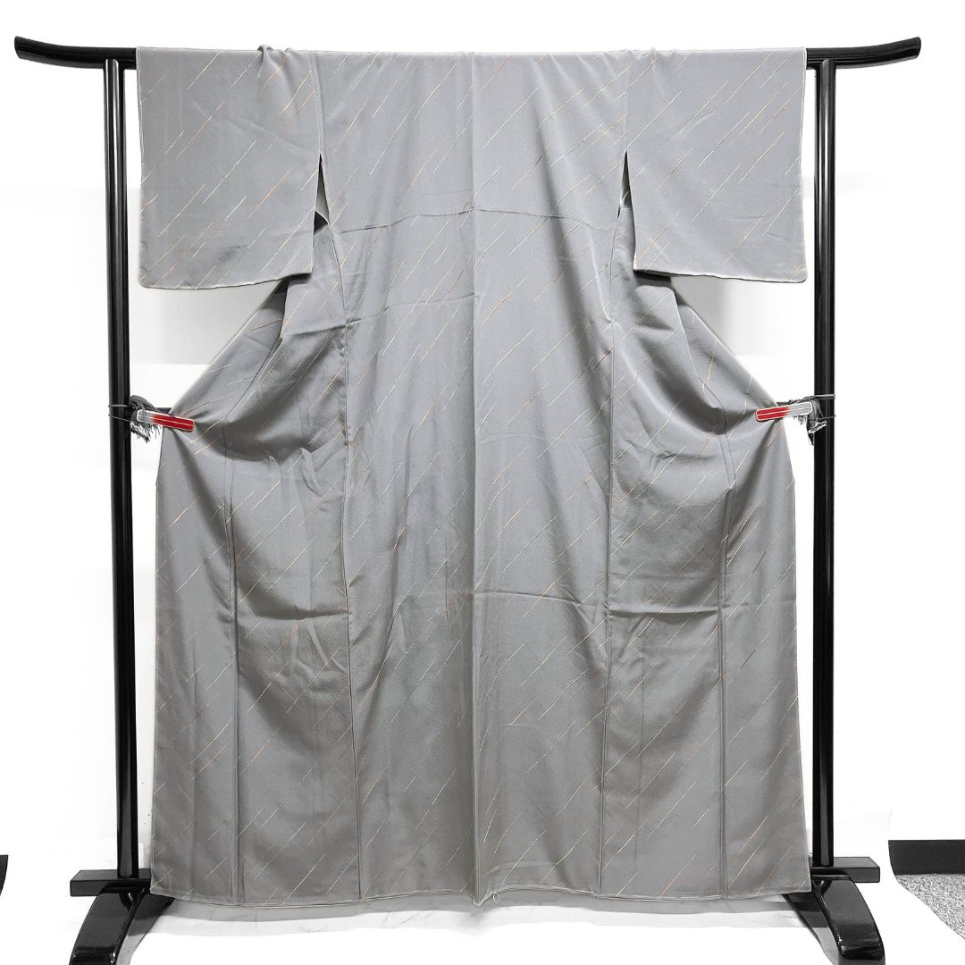 未着用 小紋 相良刺繍 斜め縞 お洒落 着物 122 b d ms