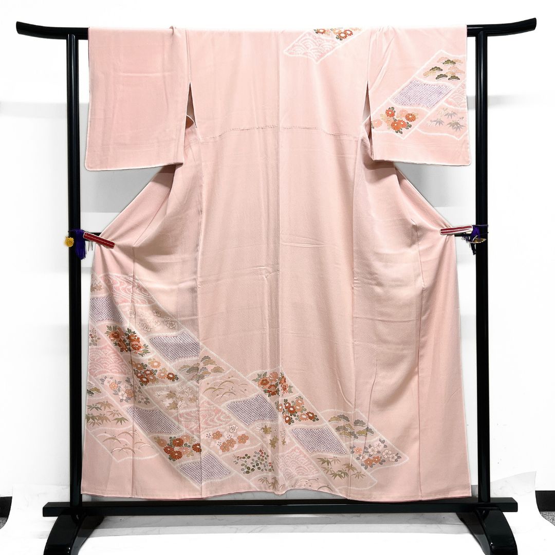 付け下げ 絞り 金彩 松竹梅 菊 桜 牡丹 芝草 青海波 着物 122 b d ms