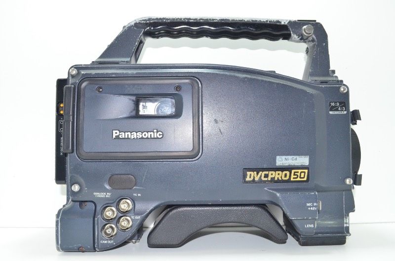 パナソニック Panasonic AJ D 910 WA DVCRO 50 ショルダー型 ビデオカメラ 本体