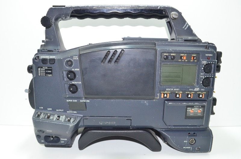 ショルダー型 ビデオカメラ