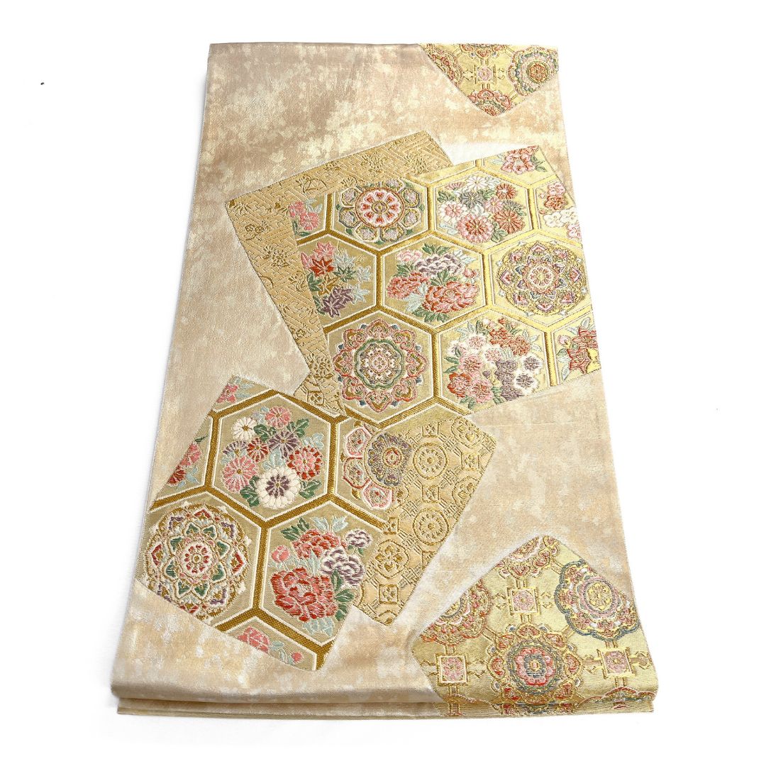 袋帯 金糸 色紙重ね 華紋 亀甲 紗綾形 蜀江紋 着物 122 b d ms