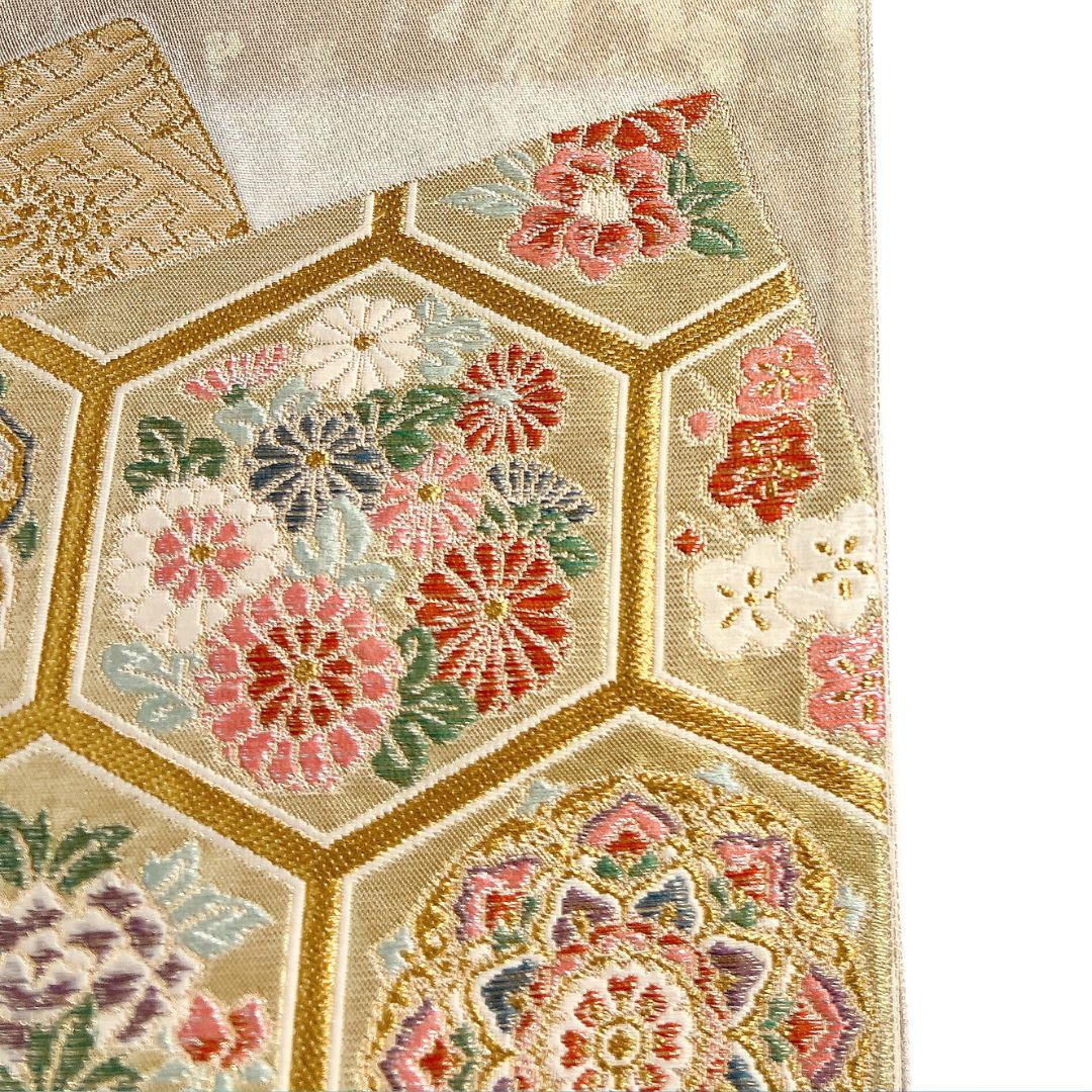 袋帯 金糸 色紙重ね 華紋 亀甲 紗綾形 蜀江紋 着物 122b d ms - メルカリ