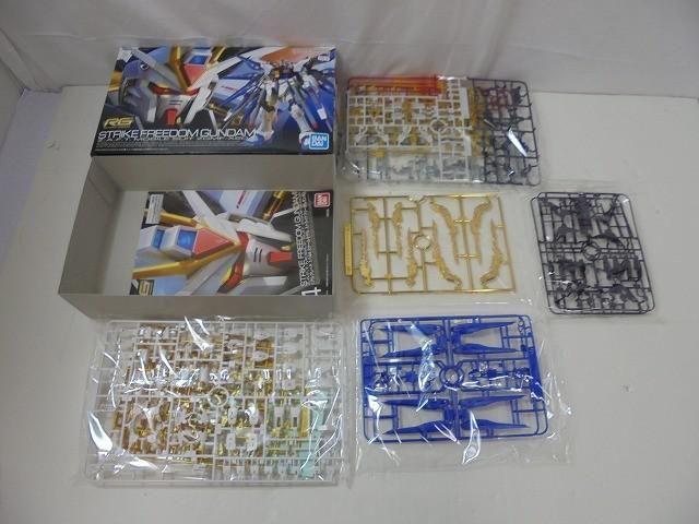未組立 プラモデル RG 1 144 機動戦士ガンダムSEED DESTINY ストライクフリーダムガンダム 拡張エフェクトユニット 天空の翼 付き