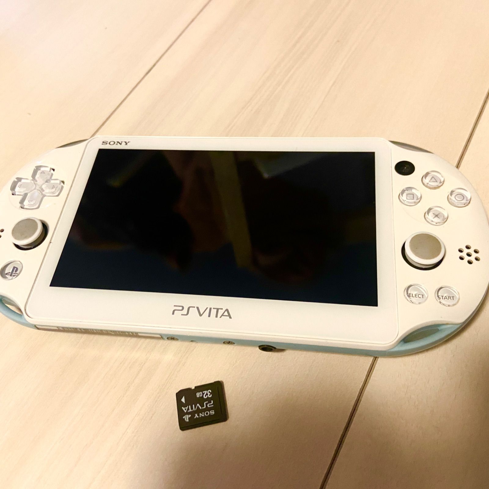 PSVita PCH 2000 ライトブルー ホワイト 32 GB 水色