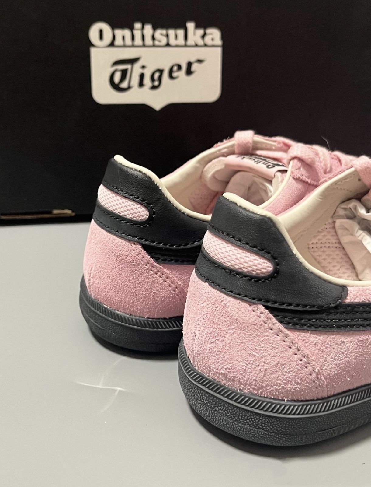 Onitsuka Tiger Tokuten スニーカー ピンクブラック オニツカタイガー