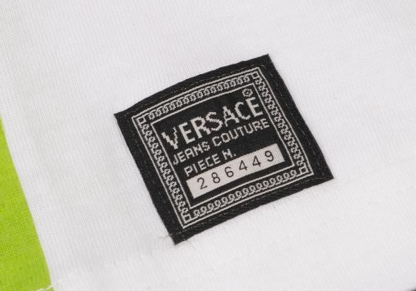 ヴェルサーチ ジーンズクチュールVERSACE JEANS COUTURE コットンロゴプリントTシャツ 白マルチS