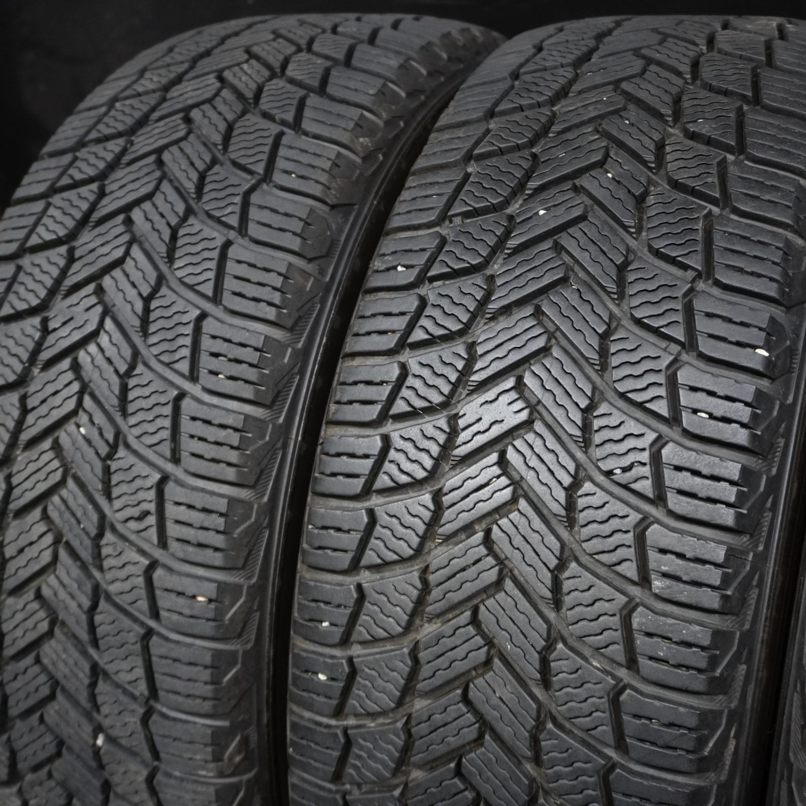 21年製 バリ山 ミシュラン X ICE SNOW 205 55 R 16 4本 スタッドレス プリウス 86 カローラスポーツ BRZ インプレッサ等