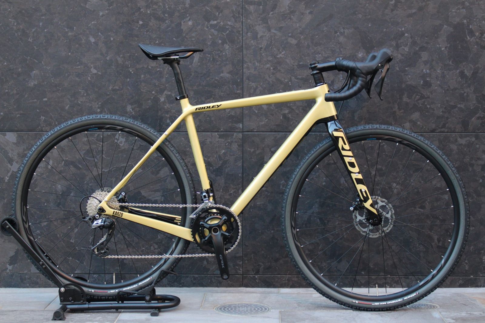 リドレー RIDLEY カンゾーアドベンチャー KANZO 2025 Sサイズ シマノ GRX 600 Mix 11 S カーボン グラベルバイク