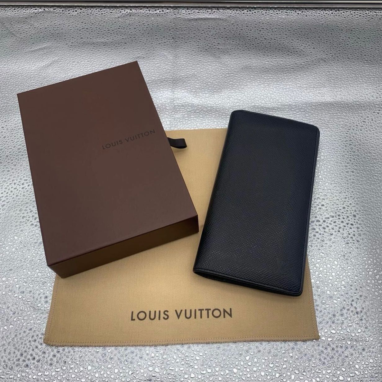 A 073 LOUIS VUITTON ルイ ヴィトン モノグラムヴィーナス 長財布 BLACK 黒 財布 メンズ レディース 男女兼用