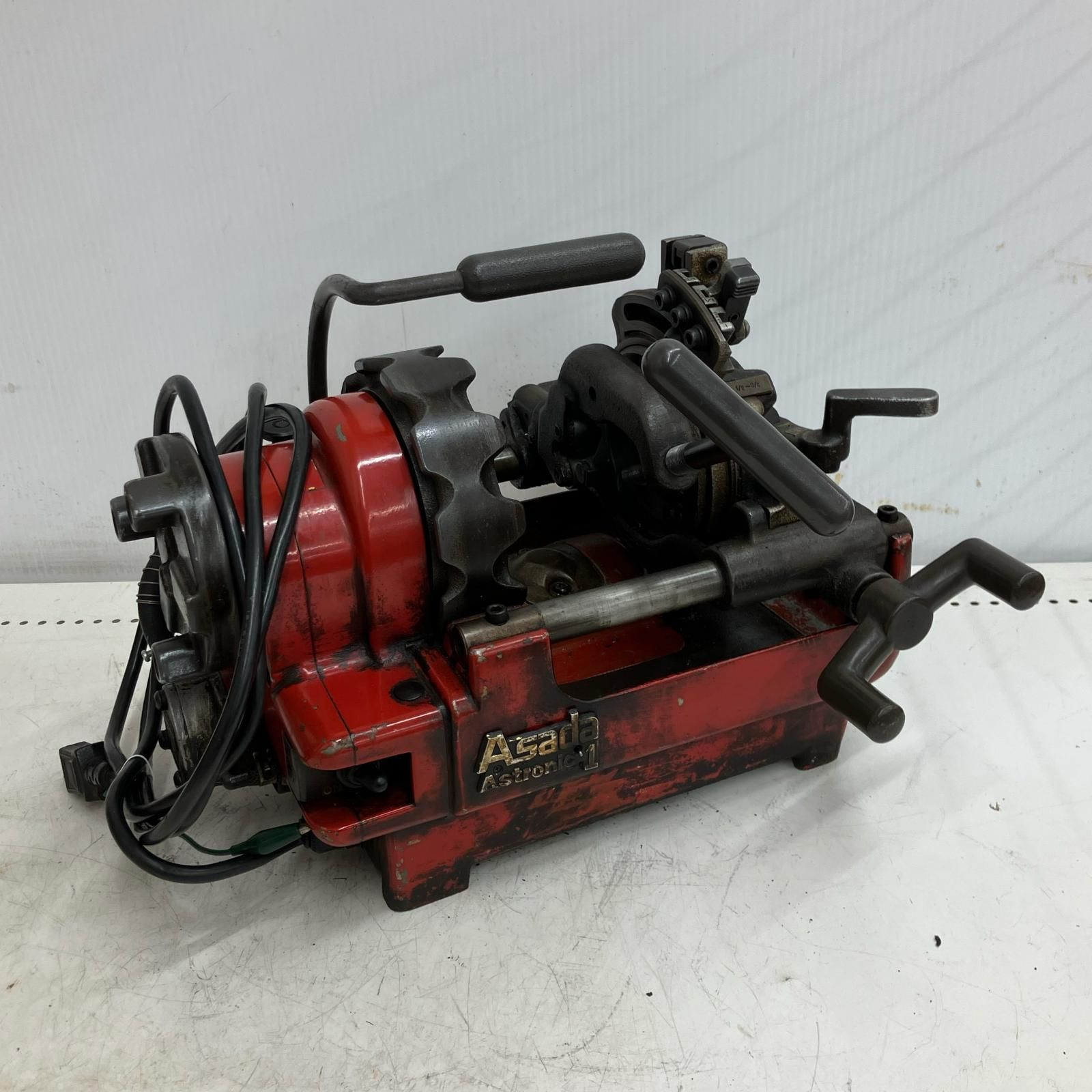 ДДAsada ネジ切り機 100 v アストロニック1 レッド