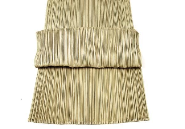 me ISSEY MIYAKE ベージュ プリーツ ノースリーブチュニック イッセイミヤケISSEY MIYAKE プリーツノースリーブチュニック ベージュL