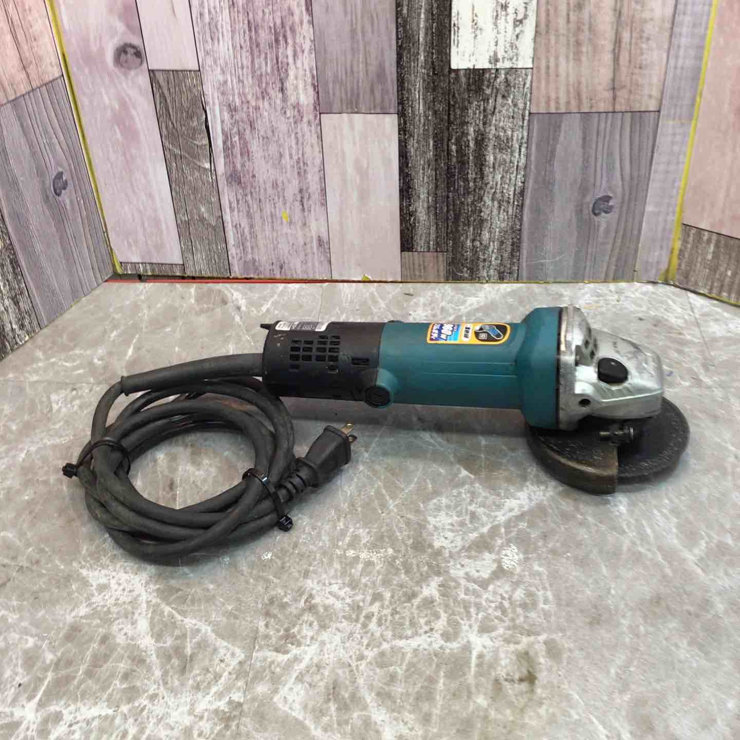 ☆マキタ(makita) 100mmディスクグラインダ 9533B【八潮店】 【公式通販】 ☆マキタ(makita) 100mmディスクグラインダ 9533B【八潮店】 【公式通販】