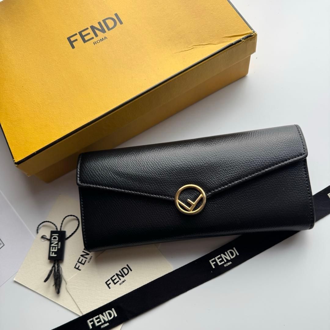 172 FENDI フェンディ 2つ折り長財布