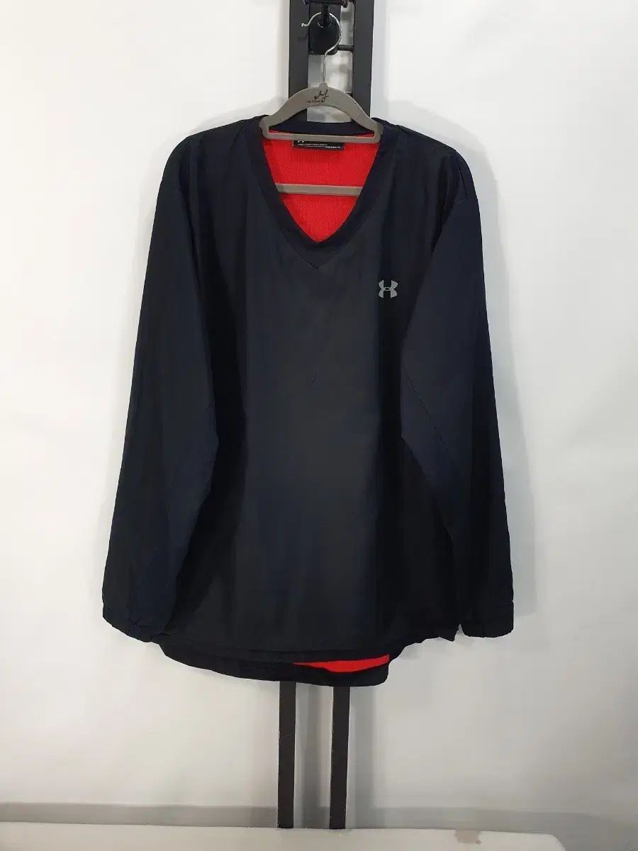 UNDER ARMOUR アンダーアーマー ウォームアップ Vネック ウィンドブレーカー ブラック XXL アンダーアーマー UNDER ARMOUR アンダーアーマー UNDER ARMOUR UA