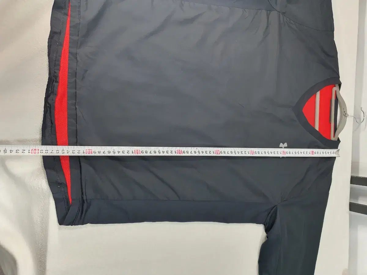 UNDER ARMOUR アンダーアーマー ウォームアップ Vネック ウィンドブレーカー ブラック XXL アンダーアーマー UNDER ARMOUR アンダーアーマー UNDER ARMOUR UA