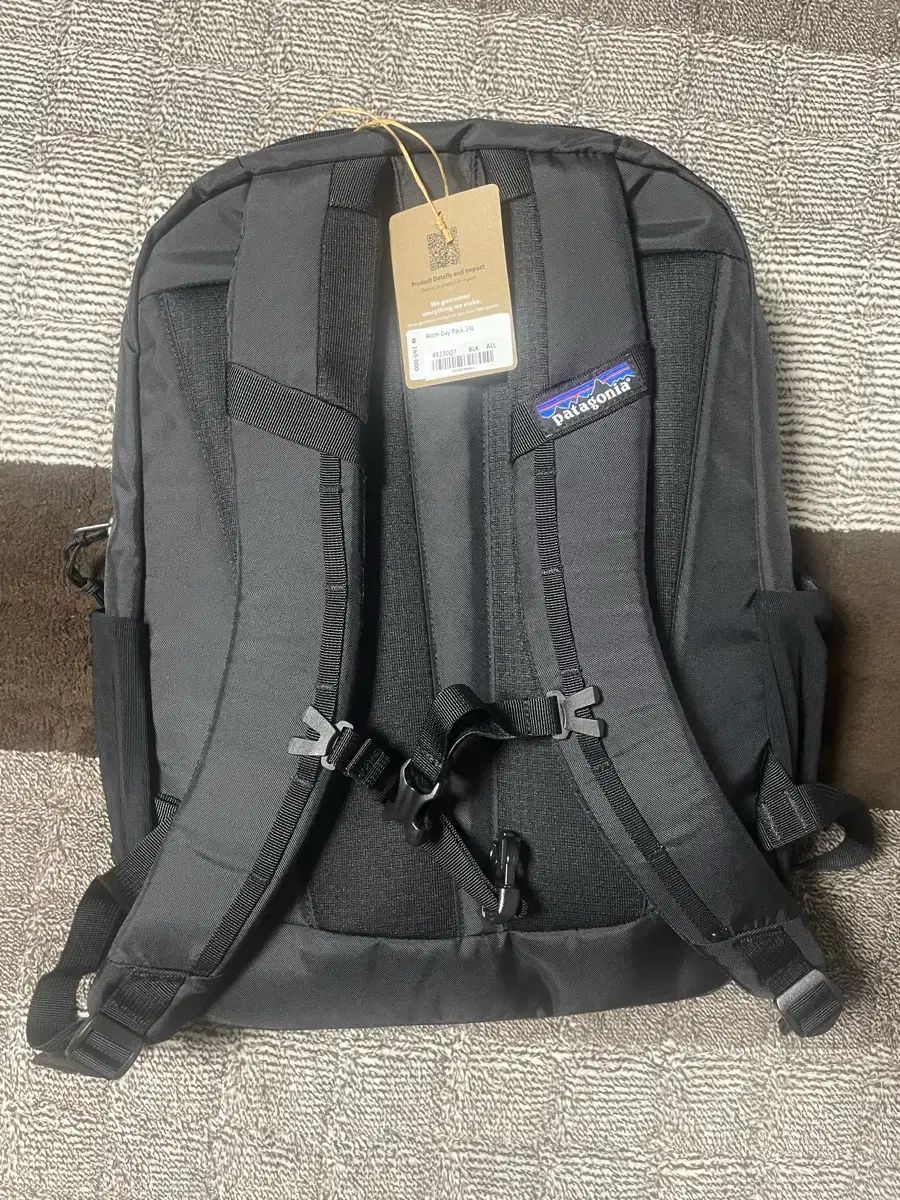 ブラック バックパック